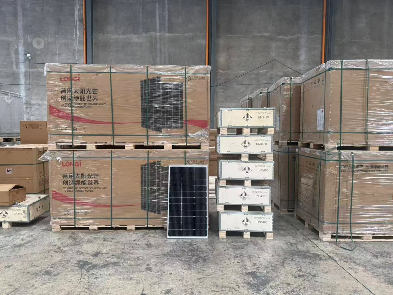 Warehouse pallets and battery shipping crates